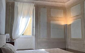 Bianca e Nina Charming House